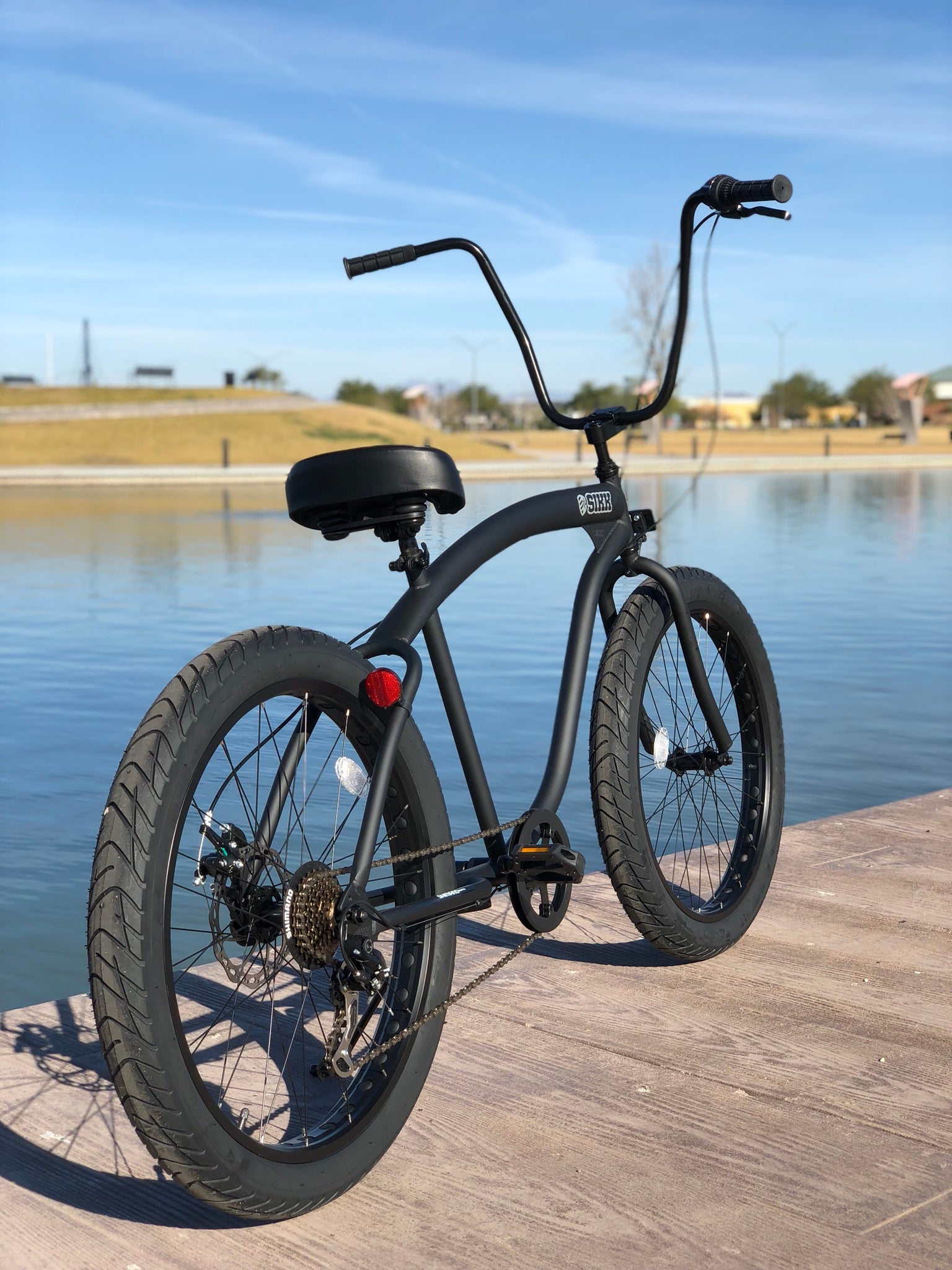 Cruiser bike with ape 2025 hangers