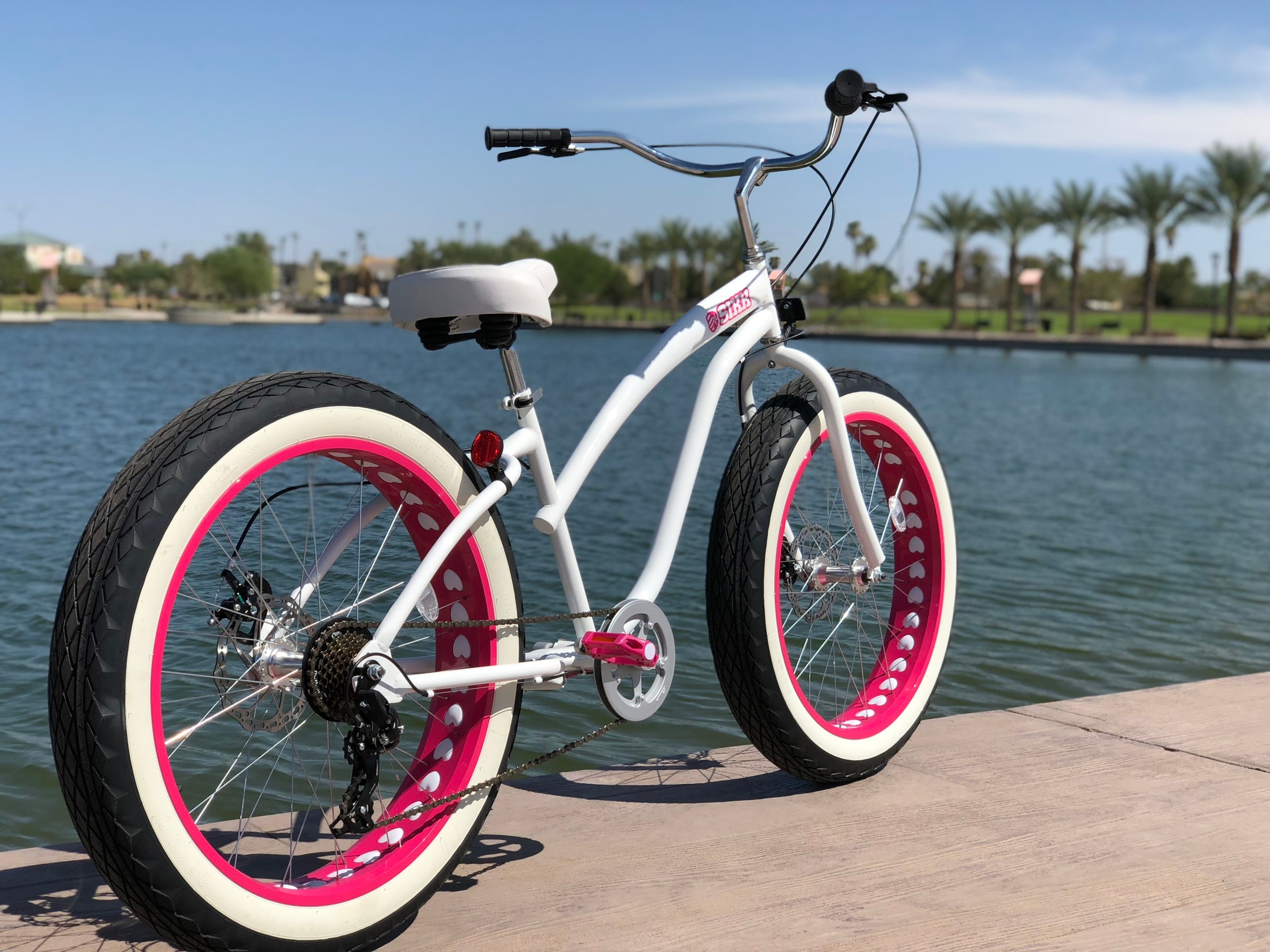 IN STOCK SIKK Ladies UFO 7 speed Fat Tire Cruiser White Frame