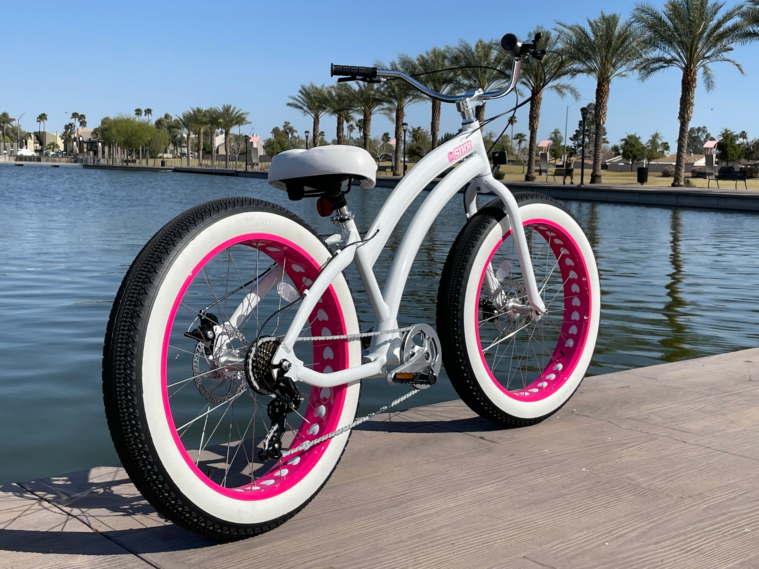 Pink fat tire best sale bike